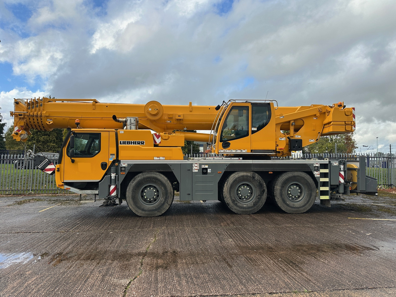 LIEBHERR LTM1060-3.1 - In Brand New Condition, Only 997 Hours - Autodizalica za sve terene: slika LIEBHERR LTM1060-3.1 - In Brand New Condition, Only 997 Hours - Autodizalica za sve terene LIEBHERR LTM1060-3.1 - In Brand New Condition, Only 997 Hours - Autodizalica za sve terene: slika LIEBHERR LTM1060-3.1 - In Brand New Condition, Only 997 Hours - Autodizalica za sve terene