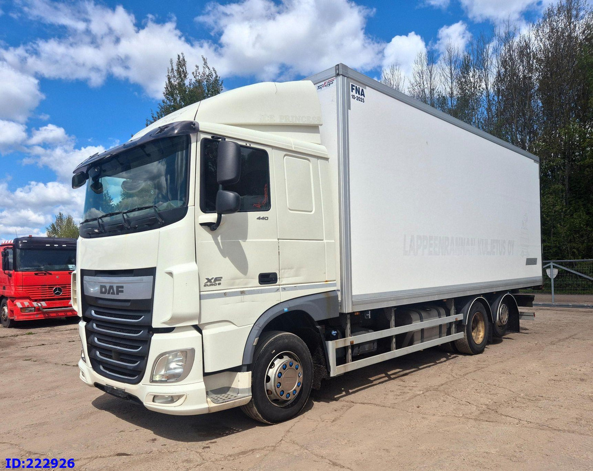 DAF XF 106 440 FAR 6x2 Euro6 - Izotermni kamion: slika DAF XF 106 440 FAR 6x2 Euro6 - Izotermni kamion DAF XF 106 440 FAR 6x2 Euro6 - Izotermni kamion: slika DAF XF 106 440 FAR 6x2 Euro6 - Izotermni kamion