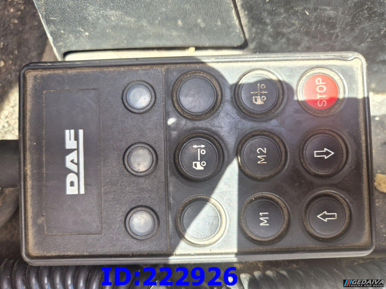 Izotermni kamion DAF XF 106 440 FAR 6x2 Euro6: slika Izotermni kamion DAF XF 106 440 FAR 6x2 Euro6