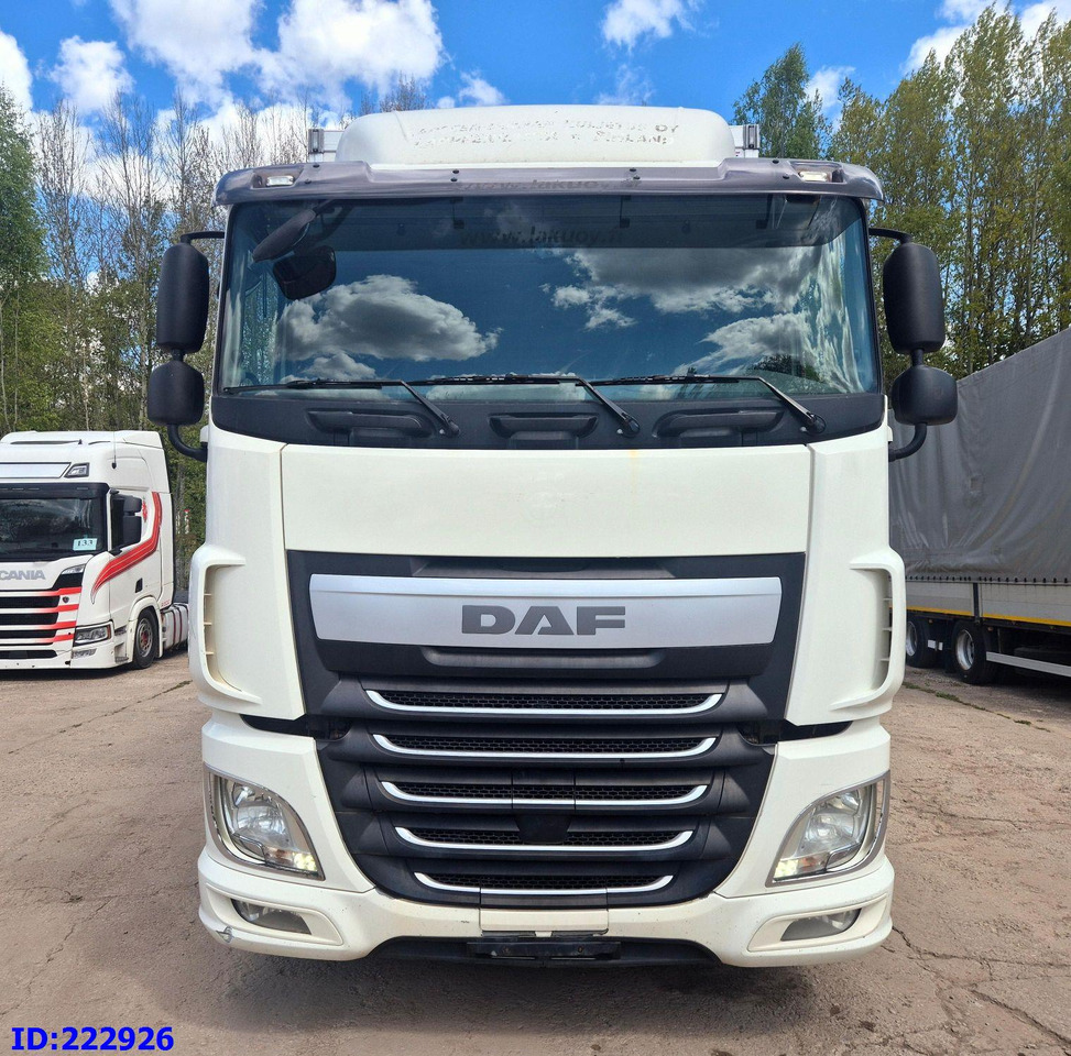 DAF XF 106 440 FAR 6x2 Euro6 - Izotermni kamion: slika DAF XF 106 440 FAR 6x2 Euro6 - Izotermni kamion DAF XF 106 440 FAR 6x2 Euro6 - Izotermni kamion: slika DAF XF 106 440 FAR 6x2 Euro6 - Izotermni kamion