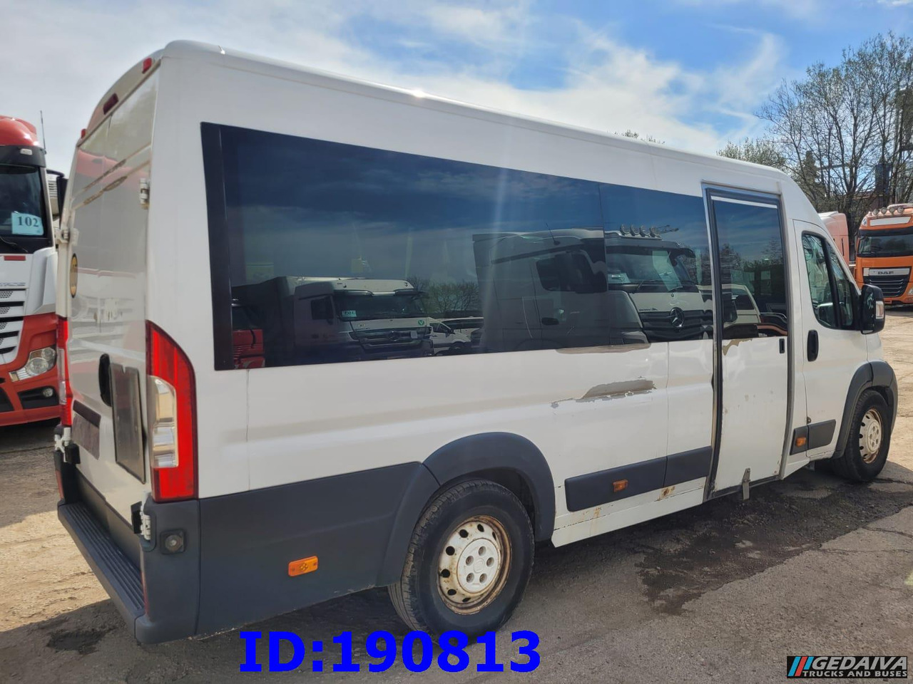 FIAT Ducato - VIP - 17 Seater - Turistički autobus: slika FIAT Ducato - VIP - 17 Seater - Turistički autobus FIAT Ducato - VIP - 17 Seater - Turistički autobus: slika FIAT Ducato - VIP - 17 Seater - Turistički autobus