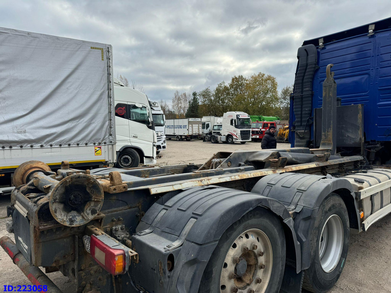 HIAB Multilift XR21S53 - Kukasta dizalica/ Sustav s proklizavajućim upravljanjem: slika HIAB Multilift XR21S53 - Kukasta dizalica/ Sustav s proklizavajućim upravljanjem HIAB Multilift XR21S53 - Kukasta dizalica/ Sustav s proklizavajućim upravljanjem: slika HIAB Multilift XR21S53 - Kukasta dizalica/ Sustav s proklizavajućim upravljanjem