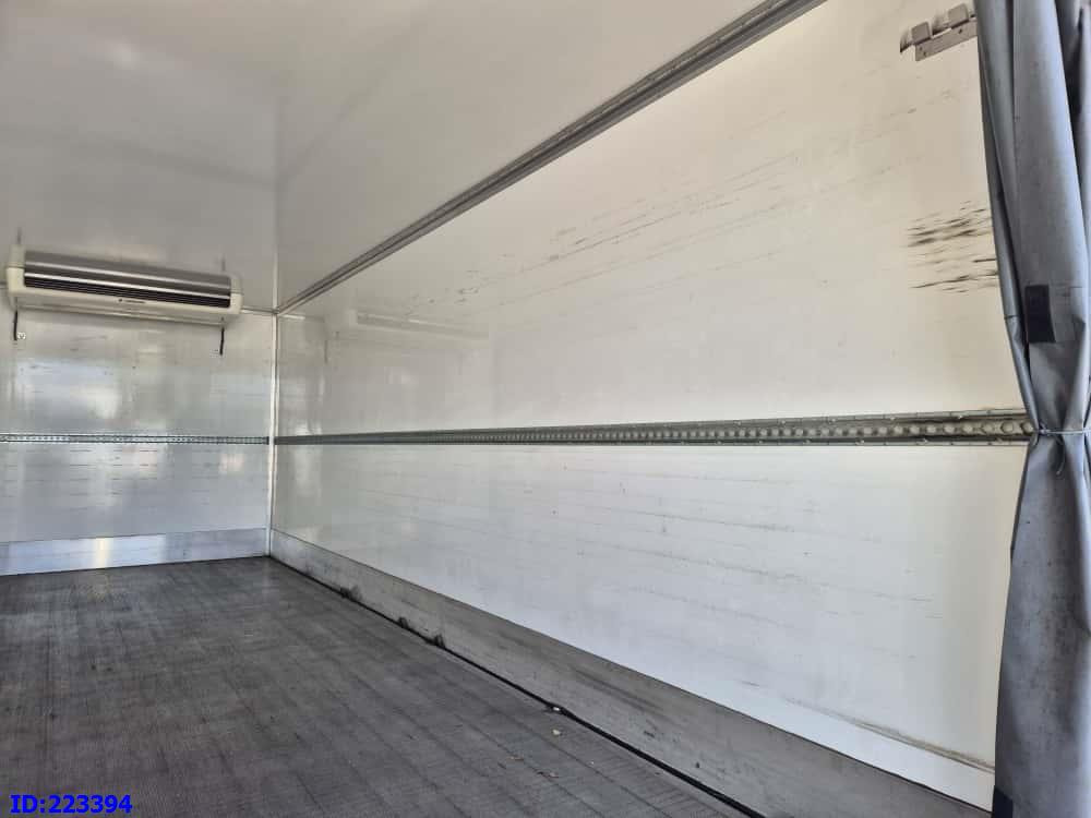 Kamion hladnjača IVECO Eurocargo 120-220 Thermoking V800  Euro6: slika Kamion hladnjača IVECO Eurocargo 120-220 Thermoking V800  Euro6