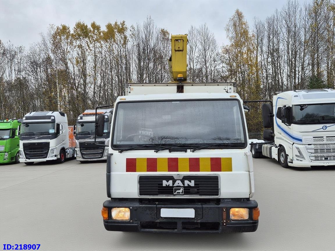 MAN LE 220C + Sky King 179TV - Podizna platforma montirana na kamion, Namjenska/ Posebna vozila: slika MAN LE 220C + Sky King 179TV - Podizna platforma montirana na kamion, Namjenska/ Posebna vozila MAN LE 220C + Sky King 179TV - Podizna platforma montirana na kamion, Namjenska/ Posebna vozila: slika MAN LE 220C + Sky King 179TV - Podizna platforma montirana na kamion, Namjenska/ Posebna vozila