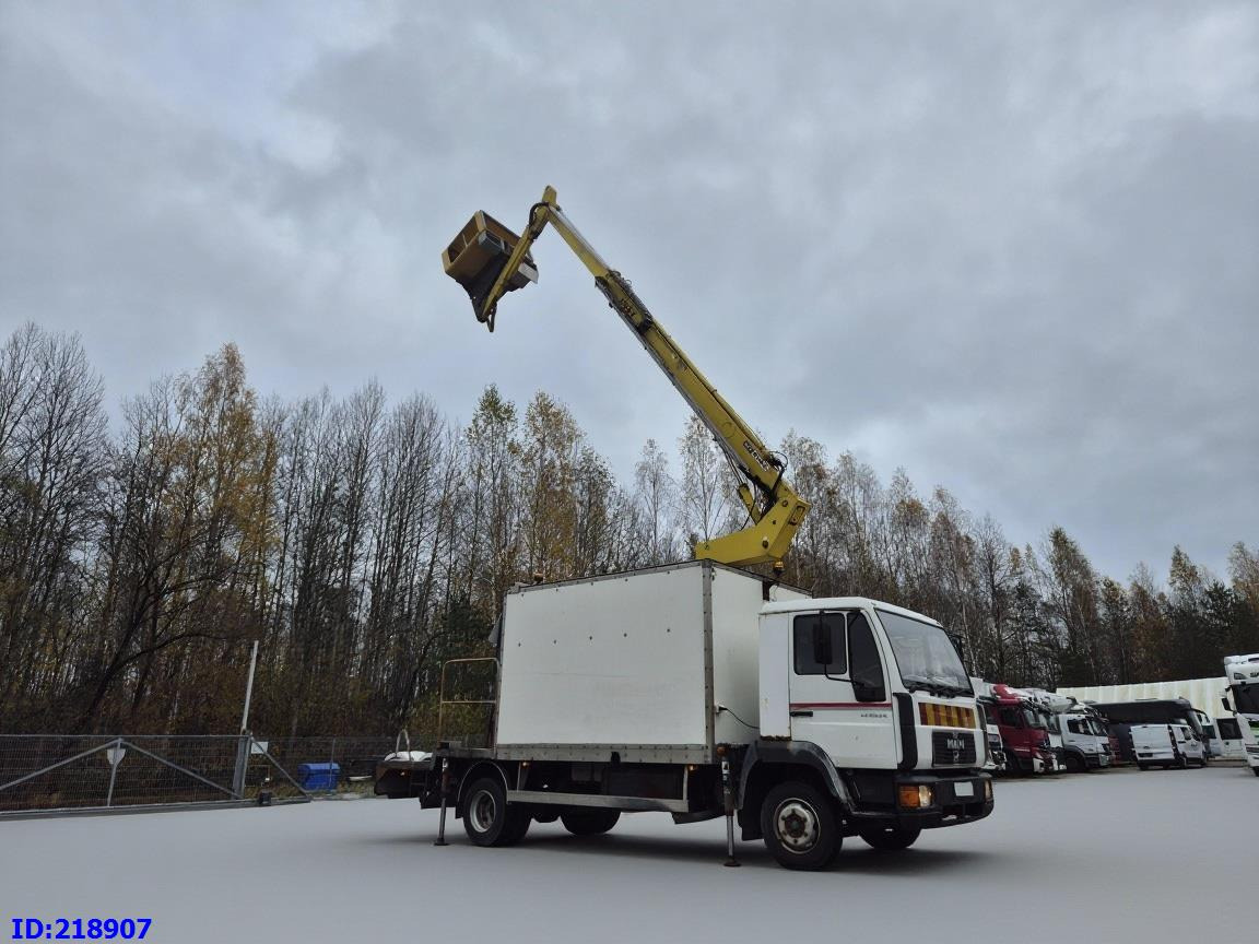 MAN LE 220C + Sky King 179TV - Podizna platforma montirana na kamion, Namjenska/ Posebna vozila: slika MAN LE 220C + Sky King 179TV - Podizna platforma montirana na kamion, Namjenska/ Posebna vozila MAN LE 220C + Sky King 179TV - Podizna platforma montirana na kamion, Namjenska/ Posebna vozila: slika MAN LE 220C + Sky King 179TV - Podizna platforma montirana na kamion, Namjenska/ Posebna vozila