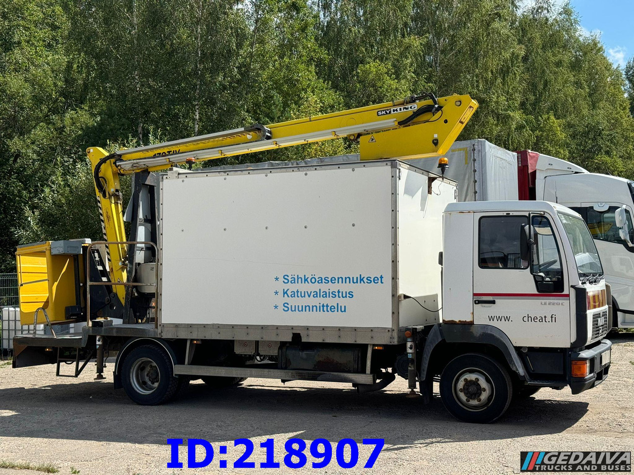 MAN LE 220C + Sky King 179TV - Podizna platforma montirana na kamion: slika MAN LE 220C + Sky King 179TV - Podizna platforma montirana na kamion MAN LE 220C + Sky King 179TV - Podizna platforma montirana na kamion: slika MAN LE 220C + Sky King 179TV - Podizna platforma montirana na kamion