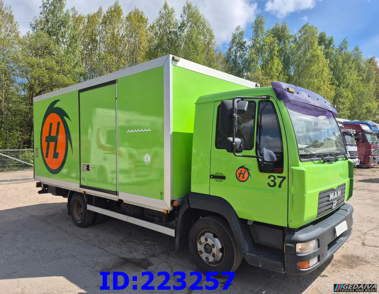 MAN LE 8.150 Manual 139tkm ONLY - Kamion sandučar: slika MAN LE 8.150 Manual 139tkm ONLY - Kamion sandučar MAN LE 8.150 Manual 139tkm ONLY - Kamion sandučar: slika MAN LE 8.150 Manual 139tkm ONLY - Kamion sandučar