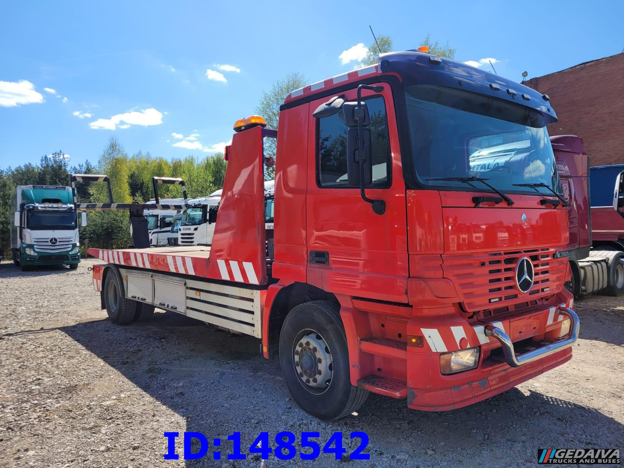 MERCEDES-BENZ Actros 1831 4x2 - Kamion za vuču: slika MERCEDES-BENZ Actros 1831 4x2 - Kamion za vuču MERCEDES-BENZ Actros 1831 4x2 - Kamion za vuču: slika MERCEDES-BENZ Actros 1831 4x2 - Kamion za vuču