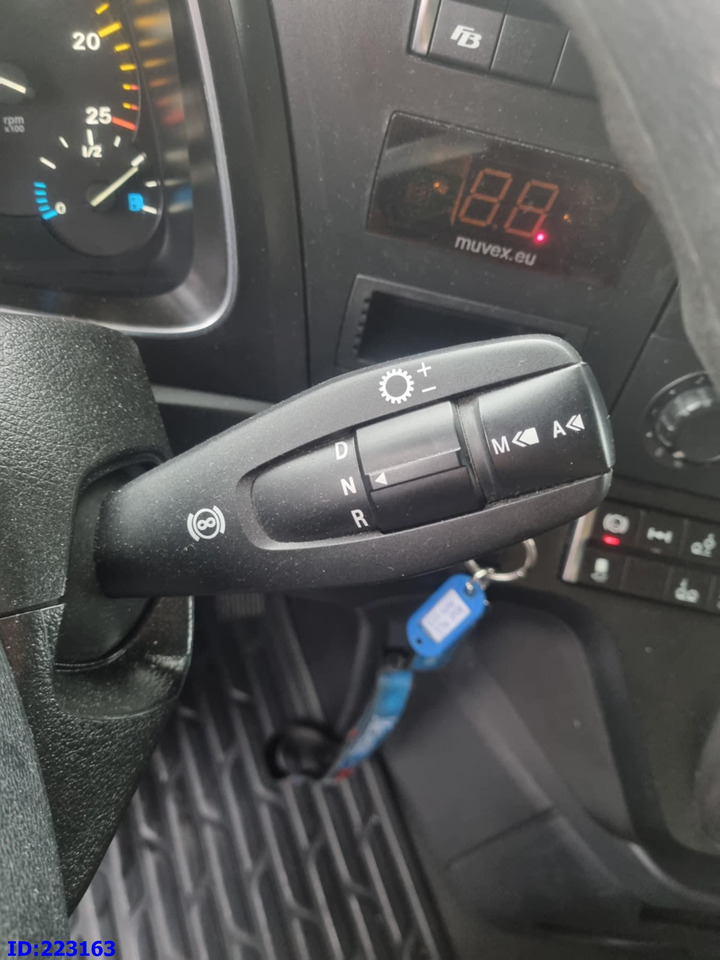 Kamion-šasija MERCEDES-BENZ Actros 2542 BDF  6x2 Euro6: slika Kamion-šasija MERCEDES-BENZ Actros 2542 BDF  6x2 Euro6