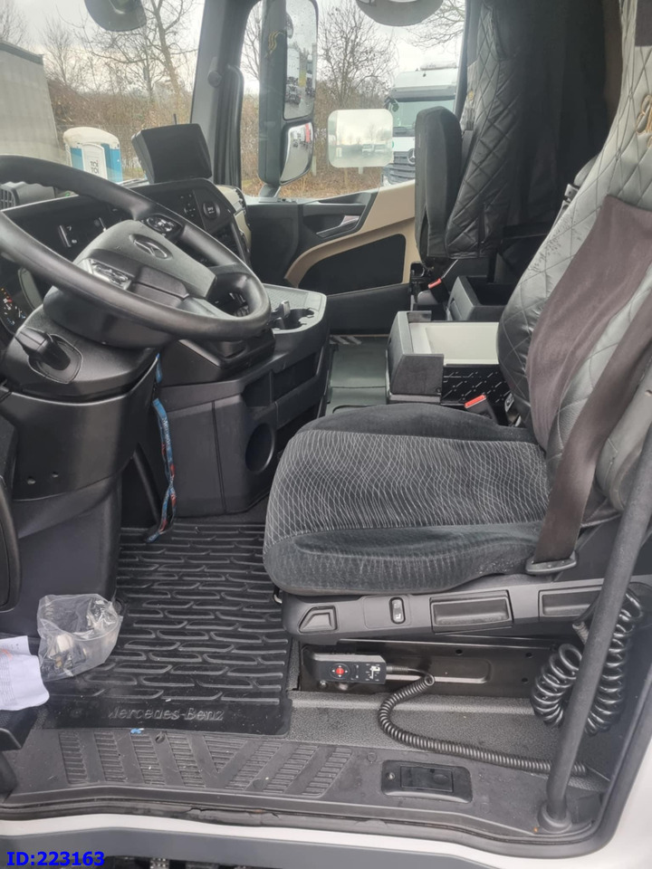 Kamion-šasija MERCEDES-BENZ Actros 2542 BDF  6x2 Euro6: slika Kamion-šasija MERCEDES-BENZ Actros 2542 BDF  6x2 Euro6