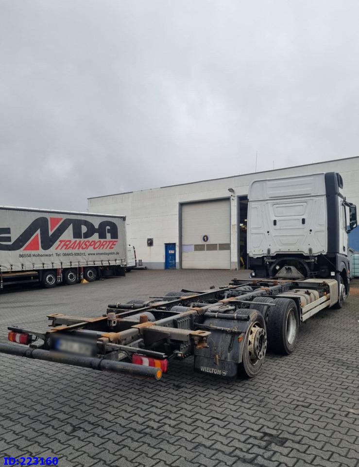 MERCEDES-BENZ Actros 2542 BDF Euro6 - Kamion-šasija: slika MERCEDES-BENZ Actros 2542 BDF Euro6 - Kamion-šasija MERCEDES-BENZ Actros 2542 BDF Euro6 - Kamion-šasija: slika MERCEDES-BENZ Actros 2542 BDF Euro6 - Kamion-šasija