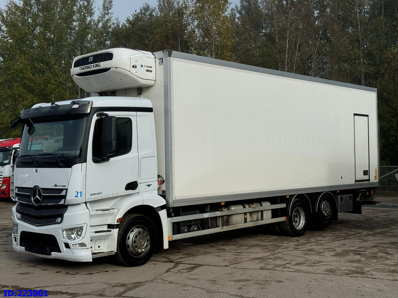 MERCEDES-BENZ Antos 2540 6x2 Euro6 - Kamion hladnjača: slika MERCEDES-BENZ Antos 2540 6x2 Euro6 - Kamion hladnjača MERCEDES-BENZ Antos 2540 6x2 Euro6 - Kamion hladnjača: slika MERCEDES-BENZ Antos 2540 6x2 Euro6 - Kamion hladnjača