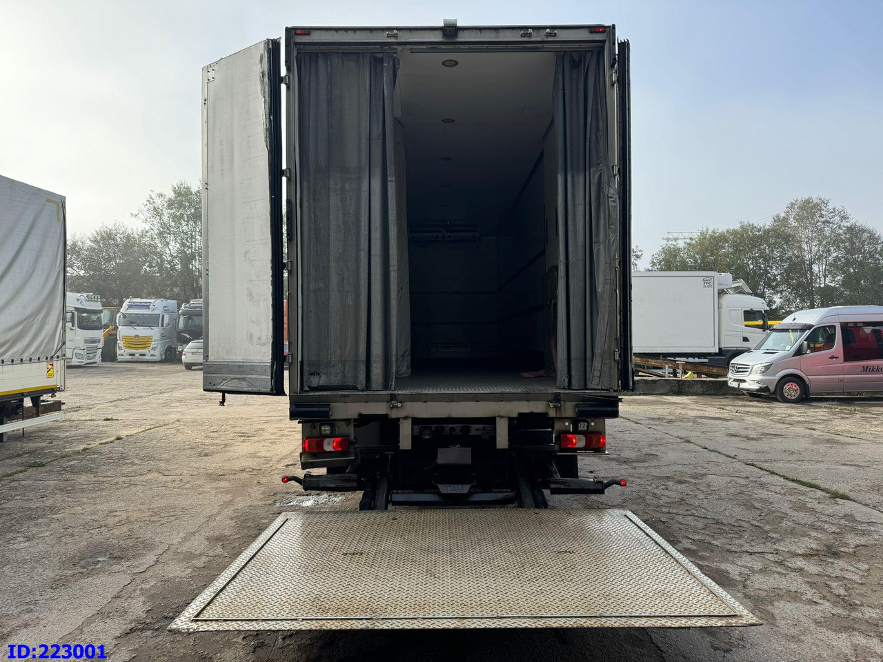 MERCEDES-BENZ Antos 2540 6x2 Euro6 - Kamion hladnjača: slika MERCEDES-BENZ Antos 2540 6x2 Euro6 - Kamion hladnjača MERCEDES-BENZ Antos 2540 6x2 Euro6 - Kamion hladnjača: slika MERCEDES-BENZ Antos 2540 6x2 Euro6 - Kamion hladnjača
