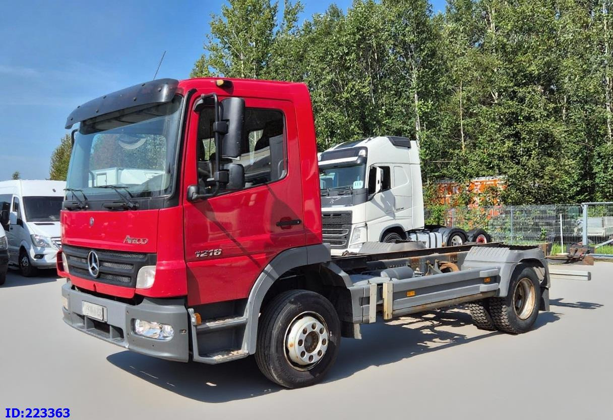 MERCEDES-BENZ Atego 1218 - Full steel - Manual (3 seats) - Kamion-šasija: slika MERCEDES-BENZ Atego 1218 - Full steel - Manual (3 seats) - Kamion-šasija MERCEDES-BENZ Atego 1218 - Full steel - Manual (3 seats) - Kamion-šasija: slika MERCEDES-BENZ Atego 1218 - Full steel - Manual (3 seats) - Kamion-šasija