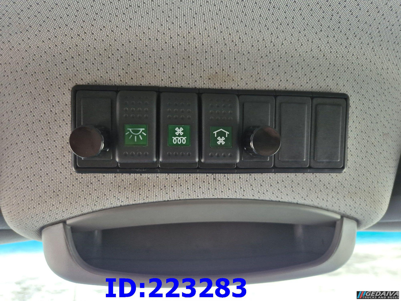 Turistički autobus MERCEDES-BENZ Sprinter 313 - Kasten VIP -Euro5: slika Turistički autobus MERCEDES-BENZ Sprinter 313 - Kasten VIP -Euro5