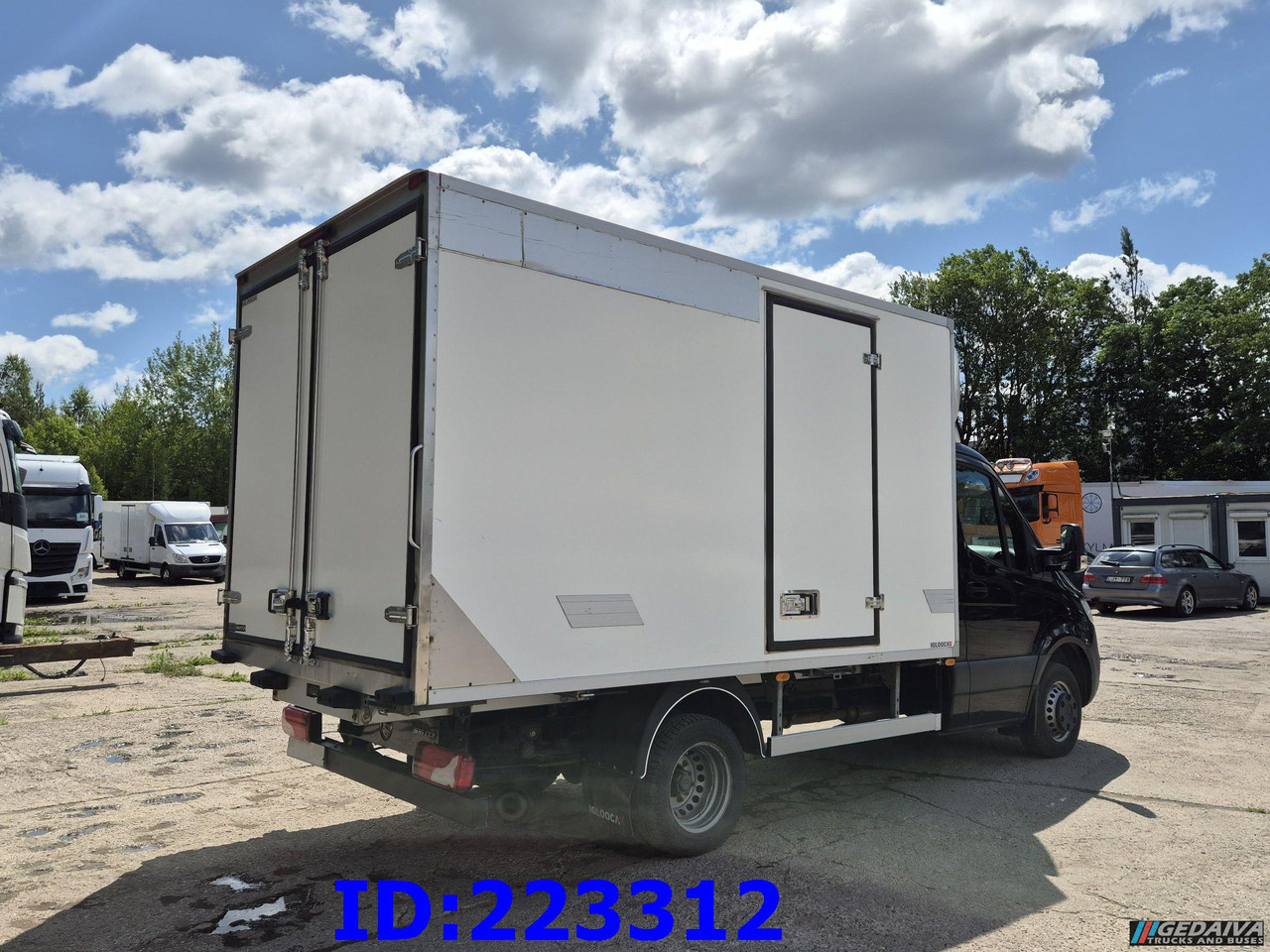 MERCEDES-BENZ Sprinter 516 + Thermo King V-200 MAX - Dostavno vozilo hladnjača: slika MERCEDES-BENZ Sprinter 516 + Thermo King V-200 MAX - Dostavno vozilo hladnjača MERCEDES-BENZ Sprinter 516 + Thermo King V-200 MAX - Dostavno vozilo hladnjača: slika MERCEDES-BENZ Sprinter 516 + Thermo King V-200 MAX - Dostavno vozilo hladnjača