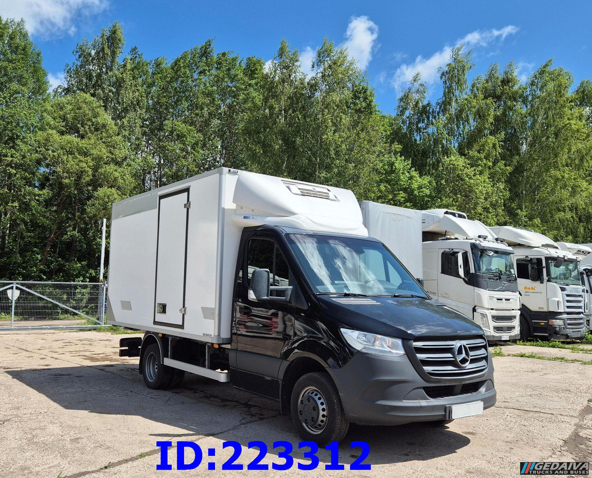MERCEDES-BENZ Sprinter 516 + Thermo King V-200 MAX - Dostavno vozilo hladnjača: slika MERCEDES-BENZ Sprinter 516 + Thermo King V-200 MAX - Dostavno vozilo hladnjača MERCEDES-BENZ Sprinter 516 + Thermo King V-200 MAX - Dostavno vozilo hladnjača: slika MERCEDES-BENZ Sprinter 516 + Thermo King V-200 MAX - Dostavno vozilo hladnjača