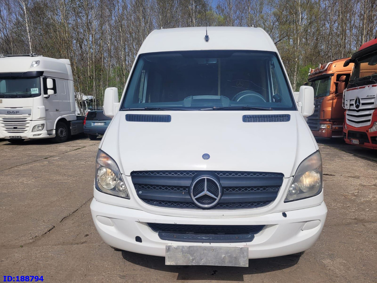 MERCEDES-BENZ Sprinter 518 - Kasten VIP - 20 Seater - Turistički autobus: slika MERCEDES-BENZ Sprinter 518 - Kasten VIP - 20 Seater - Turistički autobus MERCEDES-BENZ Sprinter 518 - Kasten VIP - 20 Seater - Turistički autobus: slika MERCEDES-BENZ Sprinter 518 - Kasten VIP - 20 Seater - Turistički autobus