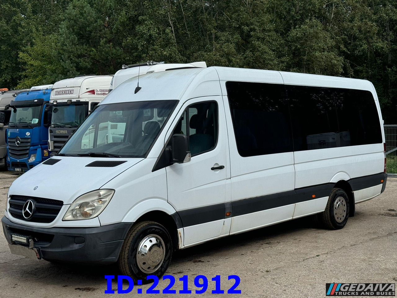 MERCEDES-BENZ Sprinter 518 VIP 17-Place - Turistički autobus: slika MERCEDES-BENZ Sprinter 518 VIP 17-Place - Turistički autobus MERCEDES-BENZ Sprinter 518 VIP 17-Place - Turistički autobus: slika MERCEDES-BENZ Sprinter 518 VIP 17-Place - Turistički autobus