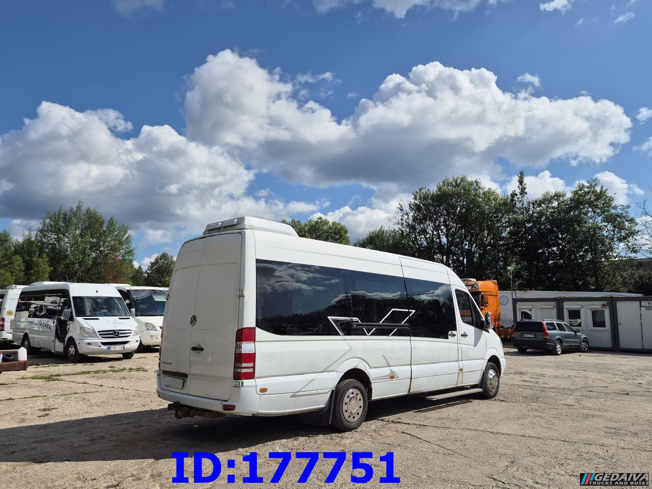 MERCEDES-BENZ Sprinter 518 - VIP - 17-seater - Turistički autobus: slika MERCEDES-BENZ Sprinter 518 - VIP - 17-seater - Turistički autobus MERCEDES-BENZ Sprinter 518 - VIP - 17-seater - Turistički autobus: slika MERCEDES-BENZ Sprinter 518 - VIP - 17-seater - Turistički autobus