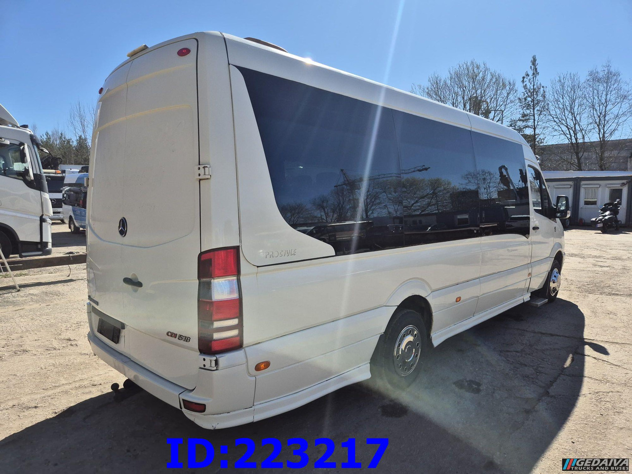MERCEDES-BENZ Sprinter 518 VIP Prostyle 17-Place (Motor defekt) - Turistički autobus: slika MERCEDES-BENZ Sprinter 518 VIP Prostyle 17-Place (Motor defekt) - Turistički autobus MERCEDES-BENZ Sprinter 518 VIP Prostyle 17-Place (Motor defekt) - Turistički autobus: slika MERCEDES-BENZ Sprinter 518 VIP Prostyle 17-Place (Motor defekt) - Turistički autobus