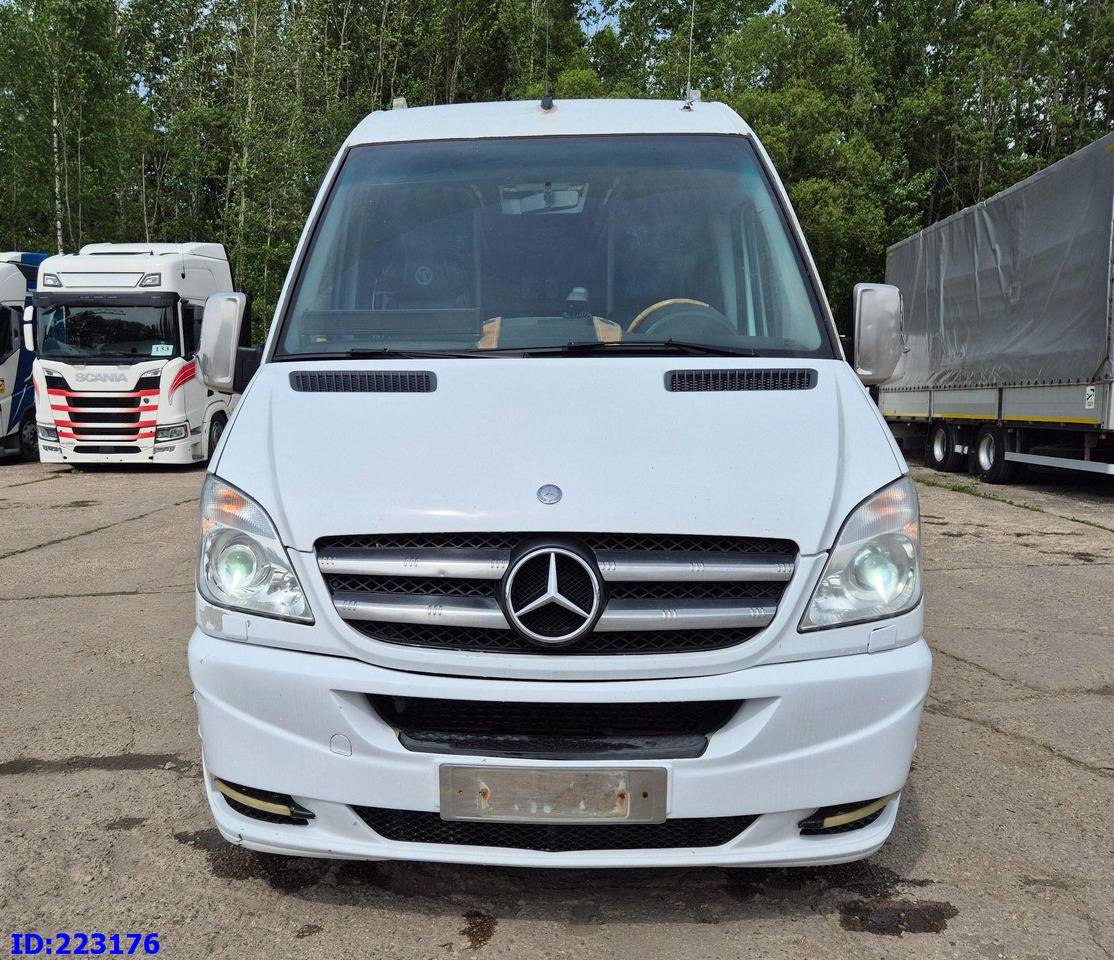 MERCEDES-BENZ Sprinter 519 VIP Luxury - Minibus, Putnički kombi: slika MERCEDES-BENZ Sprinter 519 VIP Luxury - Minibus, Putnički kombi MERCEDES-BENZ Sprinter 519 VIP Luxury - Minibus, Putnički kombi: slika MERCEDES-BENZ Sprinter 519 VIP Luxury - Minibus, Putnički kombi