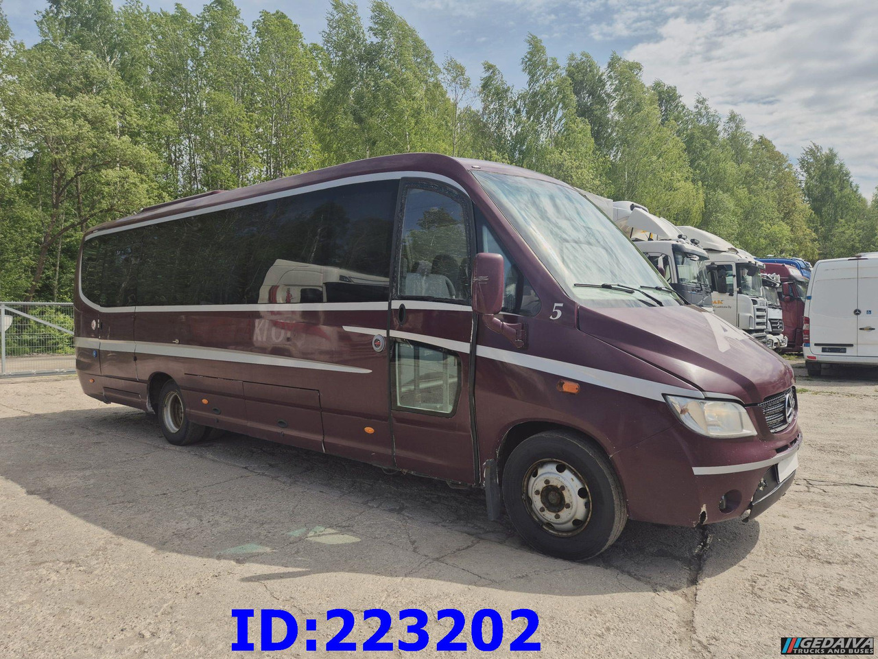 MERCEDES-BENZ Sunrider 818D Vario 33 - Seater - Turistički autobus: slika MERCEDES-BENZ Sunrider 818D Vario 33 - Seater - Turistički autobus MERCEDES-BENZ Sunrider 818D Vario 33 - Seater - Turistički autobus: slika MERCEDES-BENZ Sunrider 818D Vario 33 - Seater - Turistički autobus