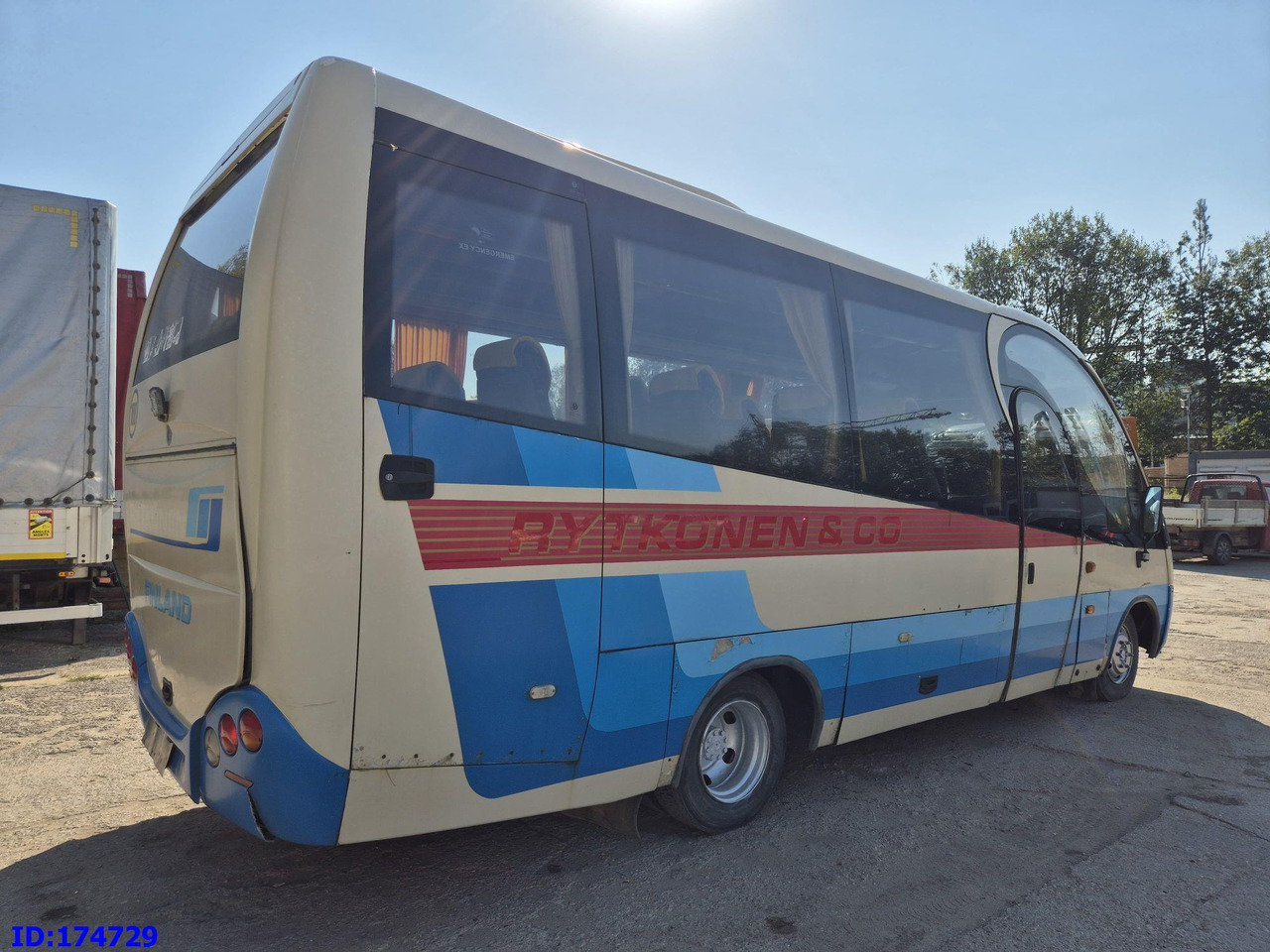 MERCEDES-BENZ Vario 815 26-Seater - Turistički autobus: slika MERCEDES-BENZ Vario 815 26-Seater - Turistički autobus MERCEDES-BENZ Vario 815 26-Seater - Turistički autobus: slika MERCEDES-BENZ Vario 815 26-Seater - Turistički autobus