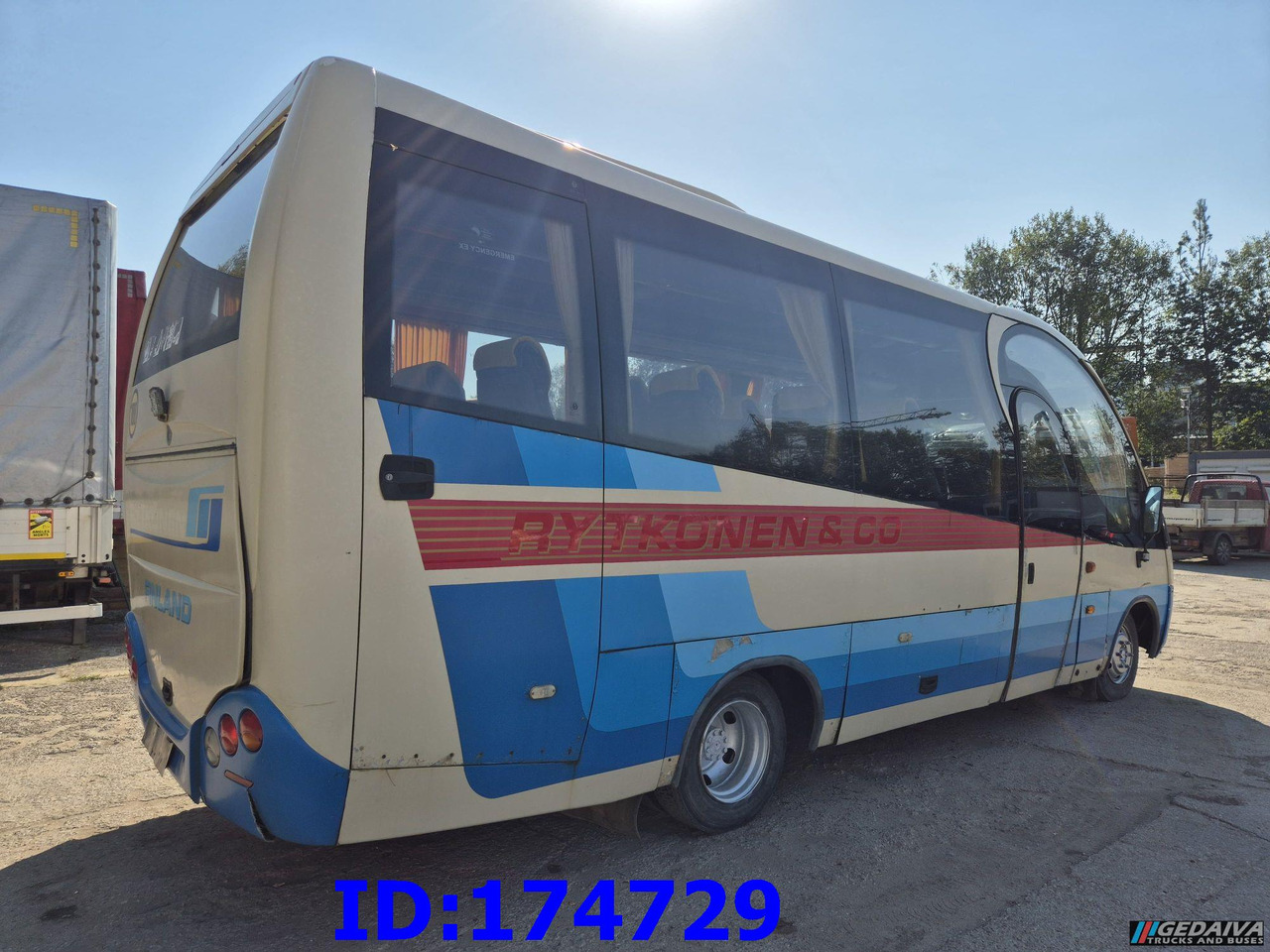MERCEDES-BENZ Vario 815 26-Seater - Turistički autobus: slika MERCEDES-BENZ Vario 815 26-Seater - Turistički autobus MERCEDES-BENZ Vario 815 26-Seater - Turistički autobus: slika MERCEDES-BENZ Vario 815 26-Seater - Turistički autobus