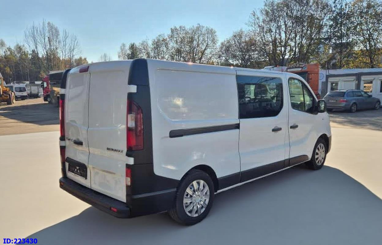 RENAULT Trafic Euro6 - Dostavno vozilo s dvostrukom kabinom: slika RENAULT Trafic Euro6 - Dostavno vozilo s dvostrukom kabinom RENAULT Trafic Euro6 - Dostavno vozilo s dvostrukom kabinom: slika RENAULT Trafic Euro6 - Dostavno vozilo s dvostrukom kabinom