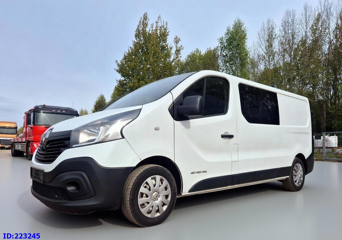 RENAULT Trafic Euro6 - Dostavno vozilo s dvostrukom kabinom: slika RENAULT Trafic Euro6 - Dostavno vozilo s dvostrukom kabinom RENAULT Trafic Euro6 - Dostavno vozilo s dvostrukom kabinom: slika RENAULT Trafic Euro6 - Dostavno vozilo s dvostrukom kabinom