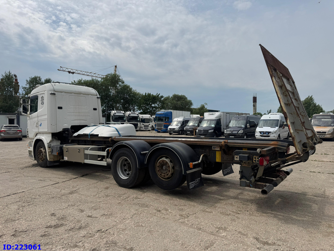 Kamion-šasija SCANIA R480 6X2  3 Pedals: slika Kamion-šasija SCANIA R480 6X2  3 Pedals