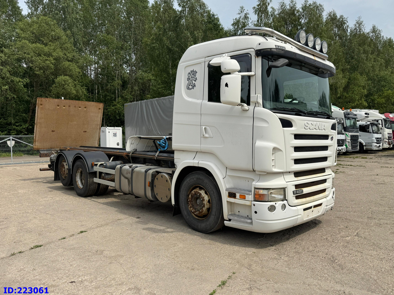 SCANIA R480 6X2 3 Pedals - Kamion-šasija: slika SCANIA R480 6X2 3 Pedals - Kamion-šasija SCANIA R480 6X2 3 Pedals - Kamion-šasija: slika SCANIA R480 6X2 3 Pedals - Kamion-šasija