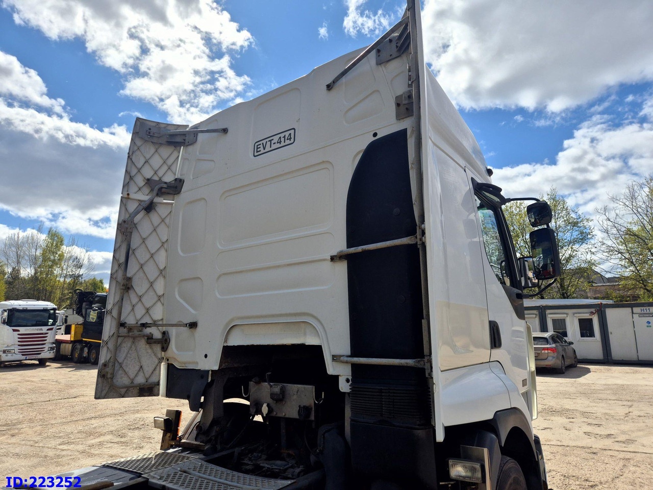 RENAULT Premium 420 6x2 Manual - Tegljač: slika RENAULT Premium 420 6x2 Manual - Tegljač RENAULT Premium 420 6x2 Manual - Tegljač: slika RENAULT Premium 420 6x2 Manual - Tegljač