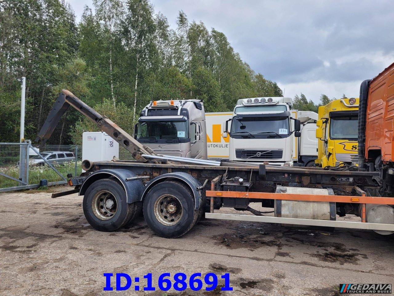 VOLVO FH12 380HP 6x2 10tyre Hook Tipper - Kamion s kukastom dizalicom: slika VOLVO FH12 380HP 6x2 10tyre Hook Tipper - Kamion s kukastom dizalicom VOLVO FH12 380HP 6x2 10tyre Hook Tipper - Kamion s kukastom dizalicom: slika VOLVO FH12 380HP 6x2 10tyre Hook Tipper - Kamion s kukastom dizalicom