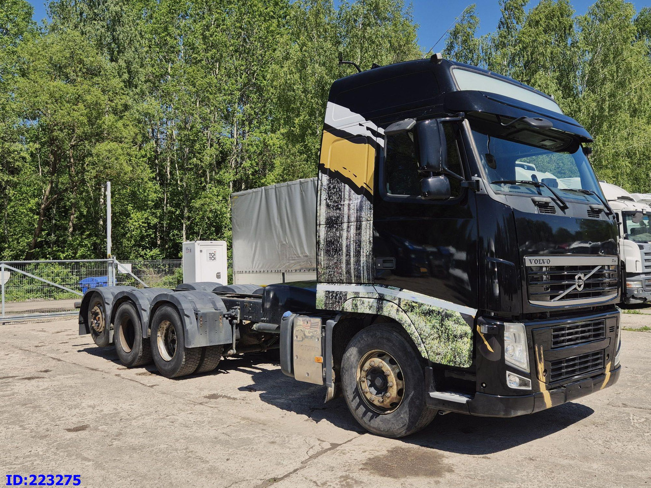 VOLVO FH13 540HP 8X4 (Steering axle) RETARDER - Kamion-šasija: slika VOLVO FH13 540HP 8X4 (Steering axle) RETARDER - Kamion-šasija VOLVO FH13 540HP 8X4 (Steering axle) RETARDER - Kamion-šasija: slika VOLVO FH13 540HP 8X4 (Steering axle) RETARDER - Kamion-šasija