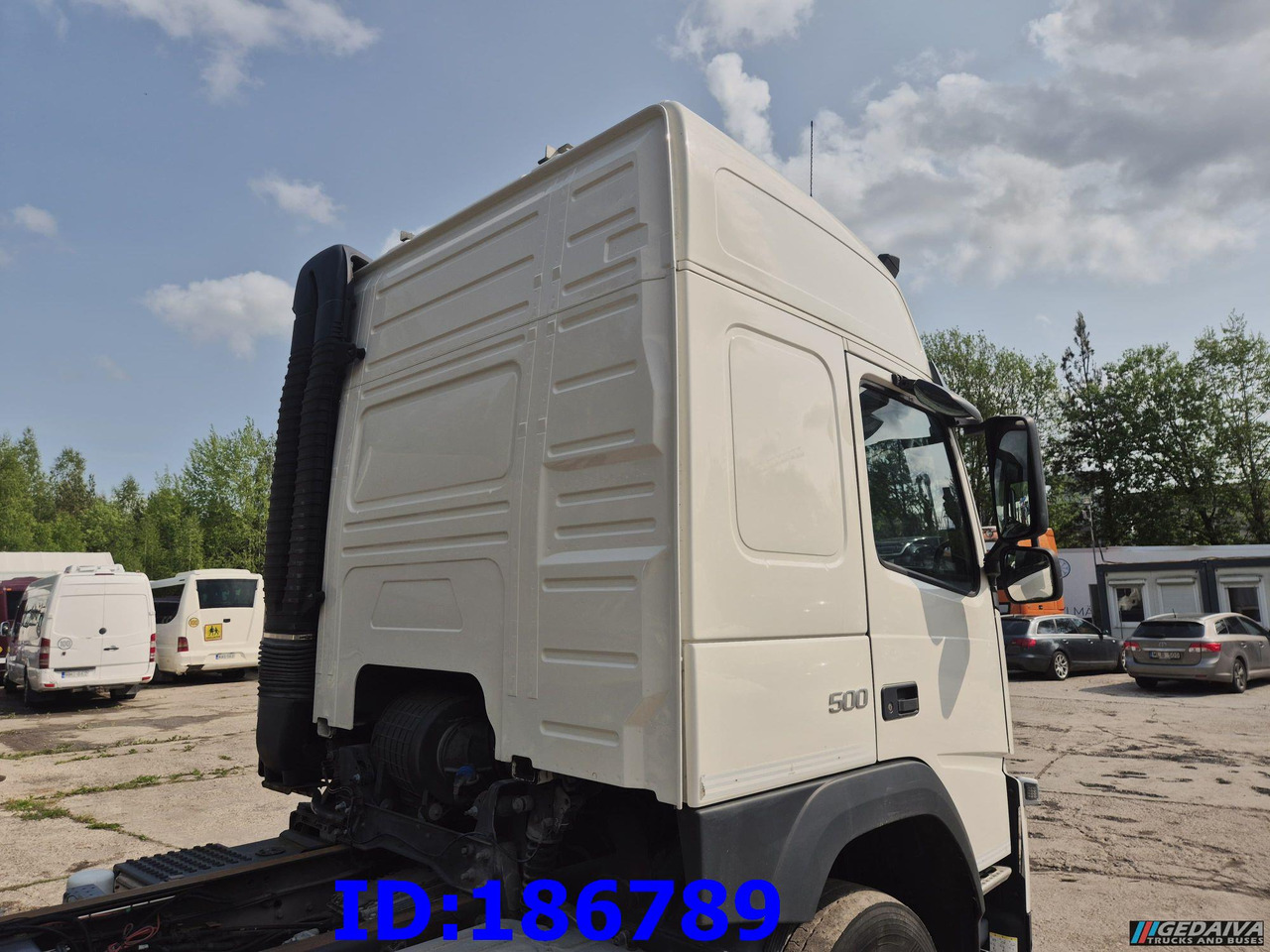 VOLVO FM13 500HP 6x2 - Kamion-šasija: slika VOLVO FM13 500HP 6x2 - Kamion-šasija VOLVO FM13 500HP 6x2 - Kamion-šasija: slika VOLVO FM13 500HP 6x2 - Kamion-šasija