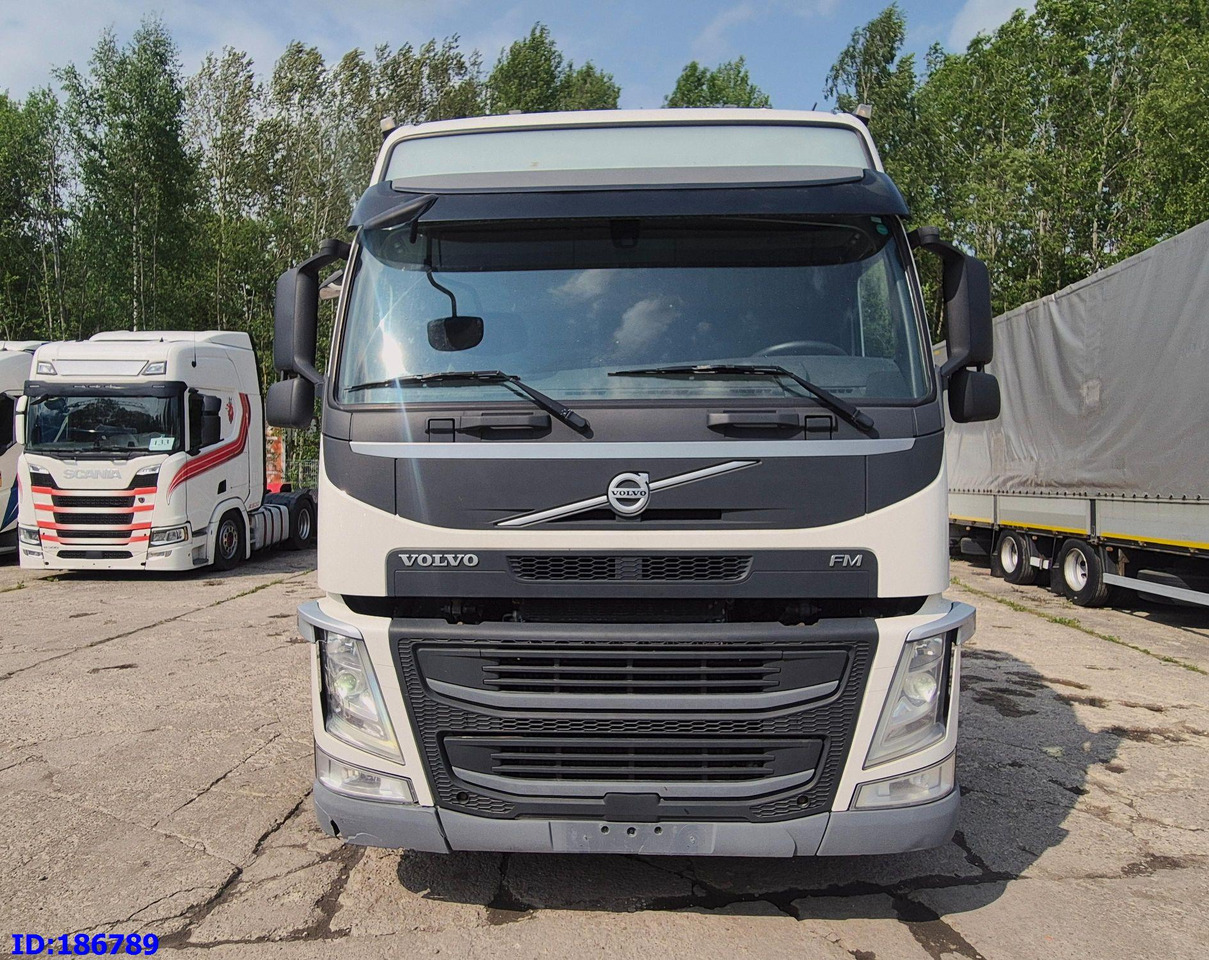 VOLVO FM13 500HP 6x2 - Kamion-šasija: slika VOLVO FM13 500HP 6x2 - Kamion-šasija VOLVO FM13 500HP 6x2 - Kamion-šasija: slika VOLVO FM13 500HP 6x2 - Kamion-šasija
