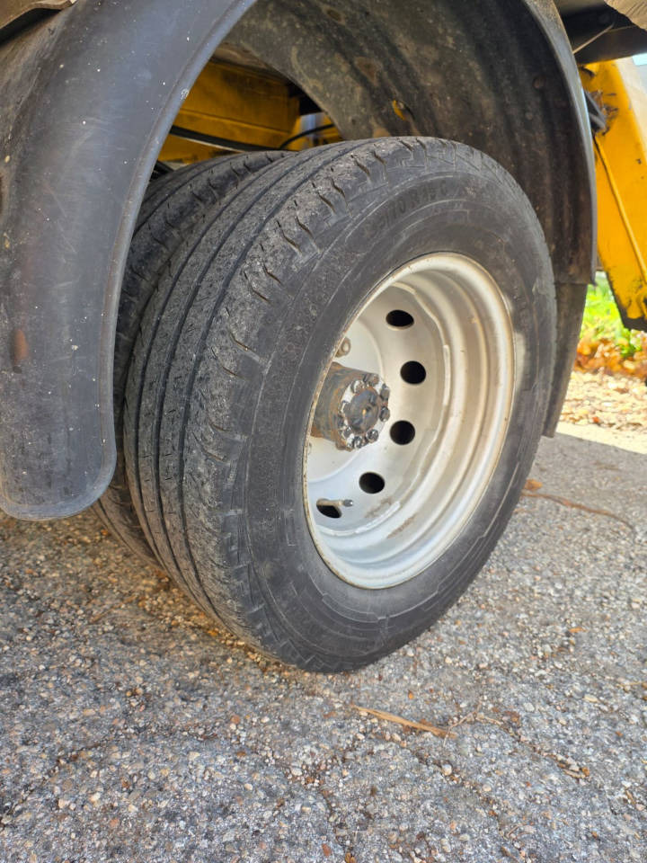 CTE ZED 20 - Podizna platforma montirana na kamion: slika CTE ZED 20 - Podizna platforma montirana na kamion CTE ZED 20 - Podizna platforma montirana na kamion: slika CTE ZED 20 - Podizna platforma montirana na kamion