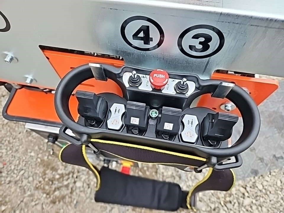 EasyLift R180 - Zglobni krak: slika EasyLift R180 - Zglobni krak EasyLift R180 - Zglobni krak: slika EasyLift R180 - Zglobni krak