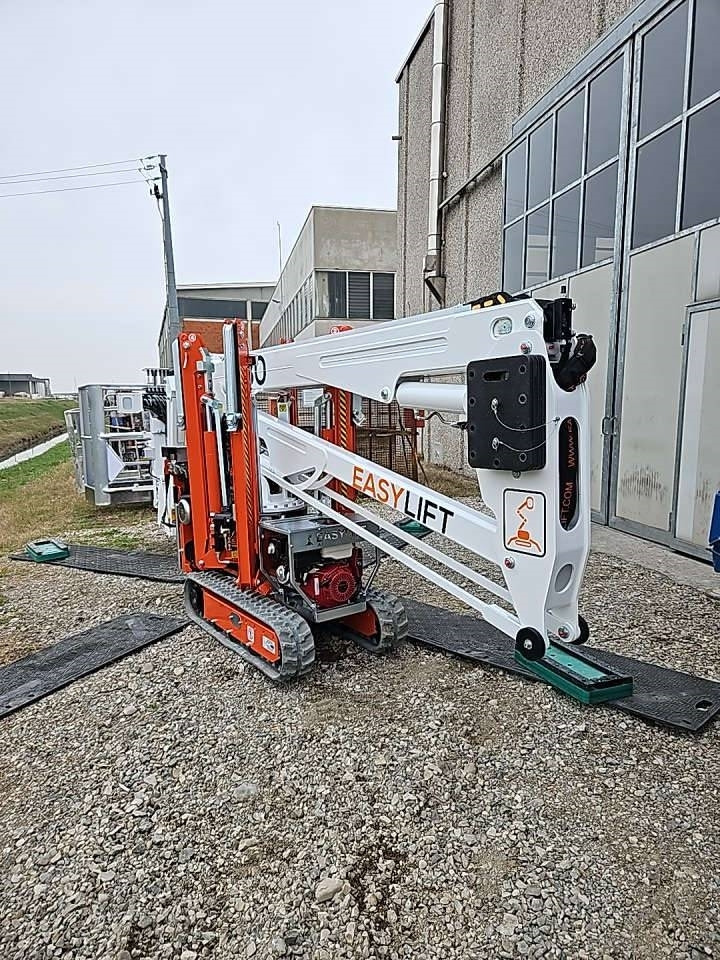 EasyLift R180 - Zglobni krak, Pauk podizna platforma: slika EasyLift R180 - Zglobni krak, Pauk podizna platforma EasyLift R180 - Zglobni krak, Pauk podizna platforma: slika EasyLift R180 - Zglobni krak, Pauk podizna platforma