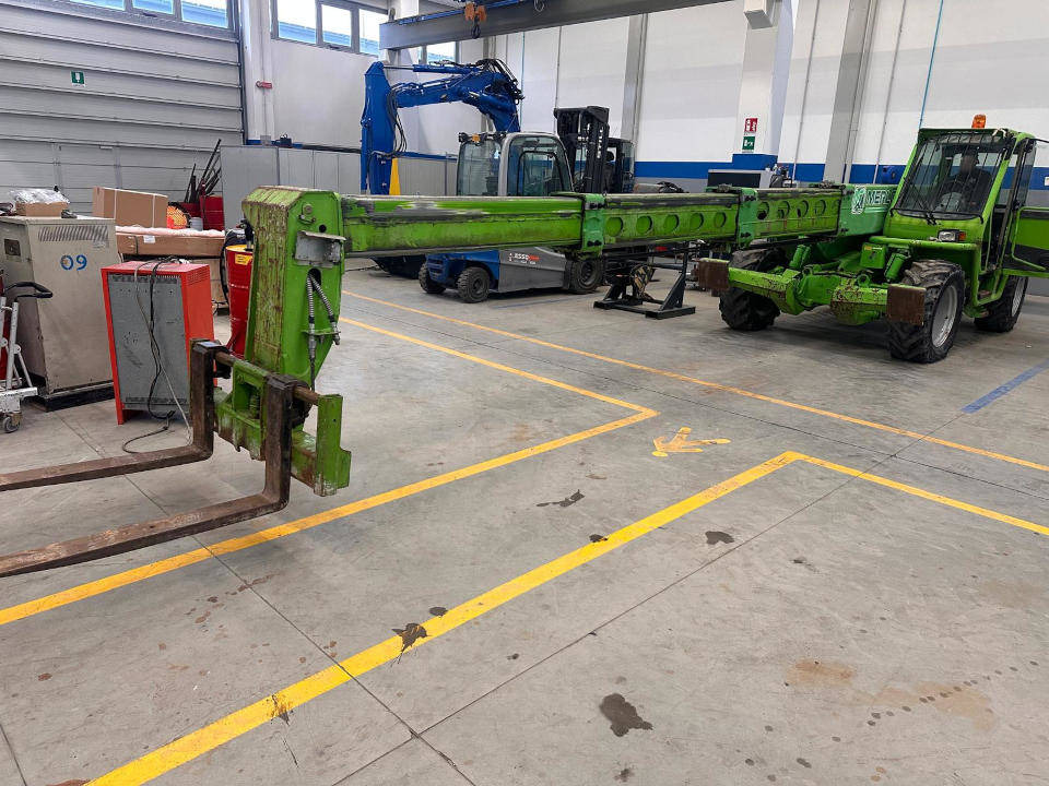 MERLO P 40.17 - Teleskopski rukovatelj: slika MERLO P 40.17 - Teleskopski rukovatelj MERLO P 40.17 - Teleskopski rukovatelj: slika MERLO P 40.17 - Teleskopski rukovatelj