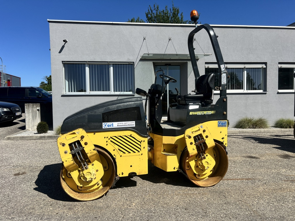 Bomag BW 120 AD-4 (111624) - Cestovni valjak: slika Bomag BW 120 AD-4 (111624) - Cestovni valjak Bomag BW 120 AD-4 (111624) - Cestovni valjak: slika Bomag BW 120 AD-4 (111624) - Cestovni valjak