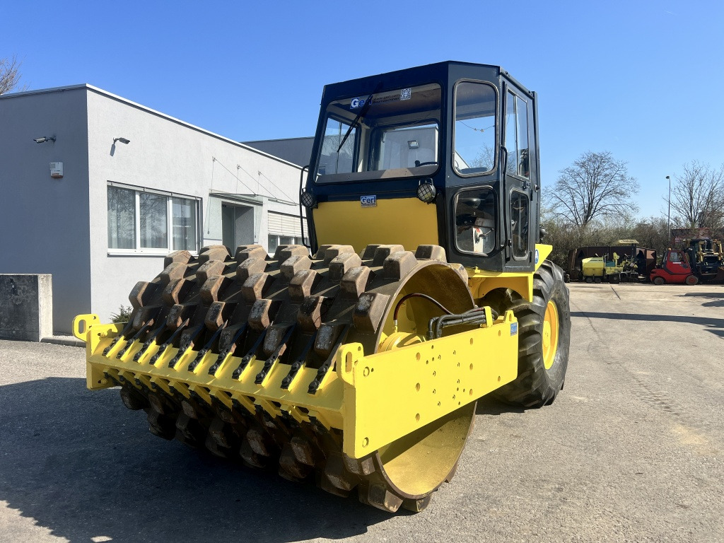 JCB Vibromax W 1402 PD (111495) - Kompaktor: slika JCB Vibromax W 1402 PD (111495) - Kompaktor JCB Vibromax W 1402 PD (111495) - Kompaktor: slika JCB Vibromax W 1402 PD (111495) - Kompaktor