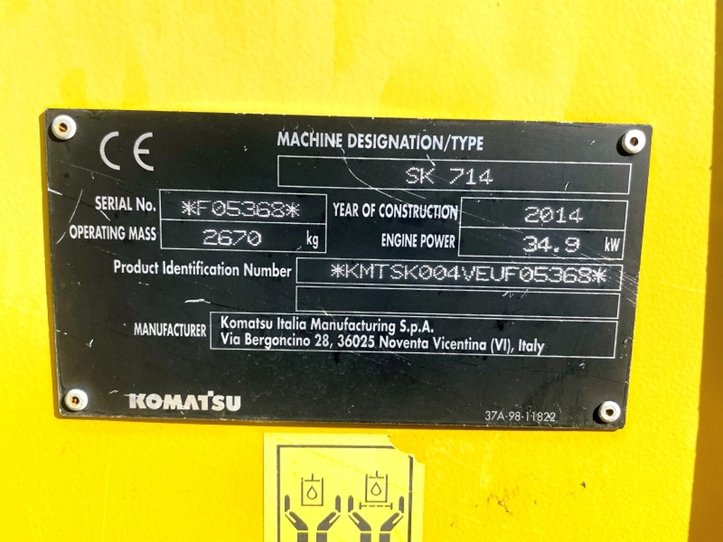 Komatsu SK714 (4077) - Mini utovarivač: slika Komatsu SK714 (4077) - Mini utovarivač Komatsu SK714 (4077) - Mini utovarivač: slika Komatsu SK714 (4077) - Mini utovarivač