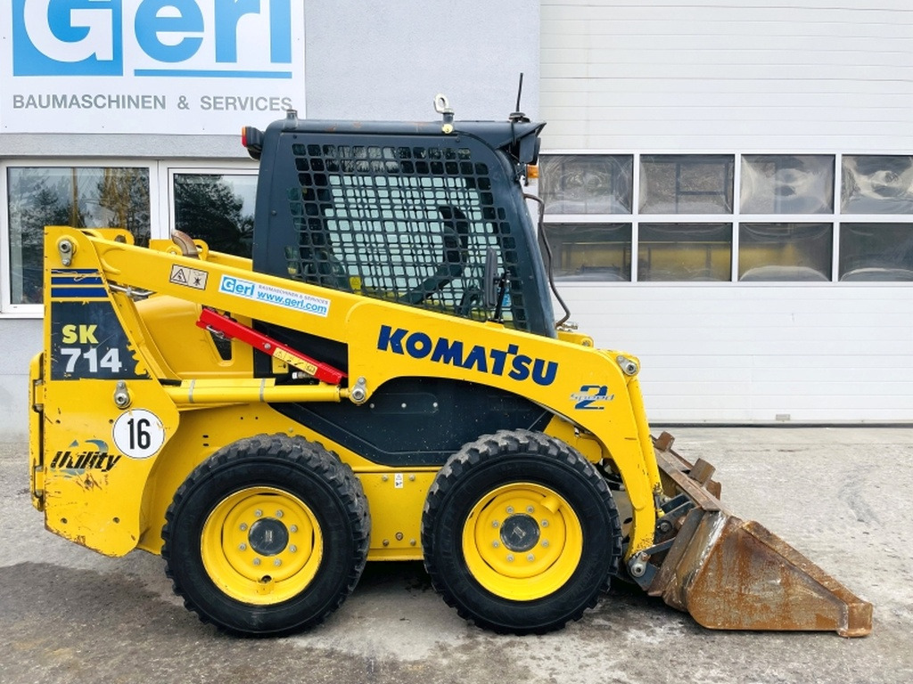 Komatsu SK714-5 (3947) - Mini utovarivač: slika Komatsu SK714-5 (3947) - Mini utovarivač Komatsu SK714-5 (3947) - Mini utovarivač: slika Komatsu SK714-5 (3947) - Mini utovarivač