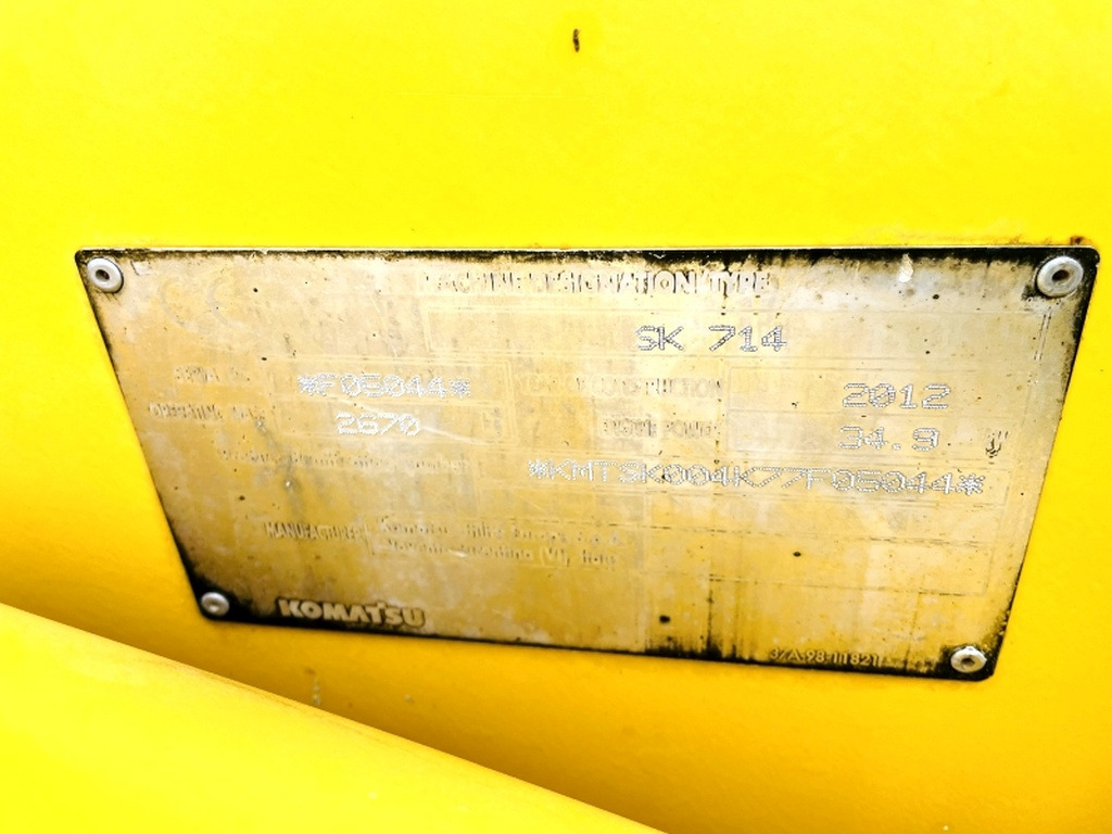 Komatsu SK714-5 (3948) - Mini utovarivač: slika Komatsu SK714-5 (3948) - Mini utovarivač Komatsu SK714-5 (3948) - Mini utovarivač: slika Komatsu SK714-5 (3948) - Mini utovarivač