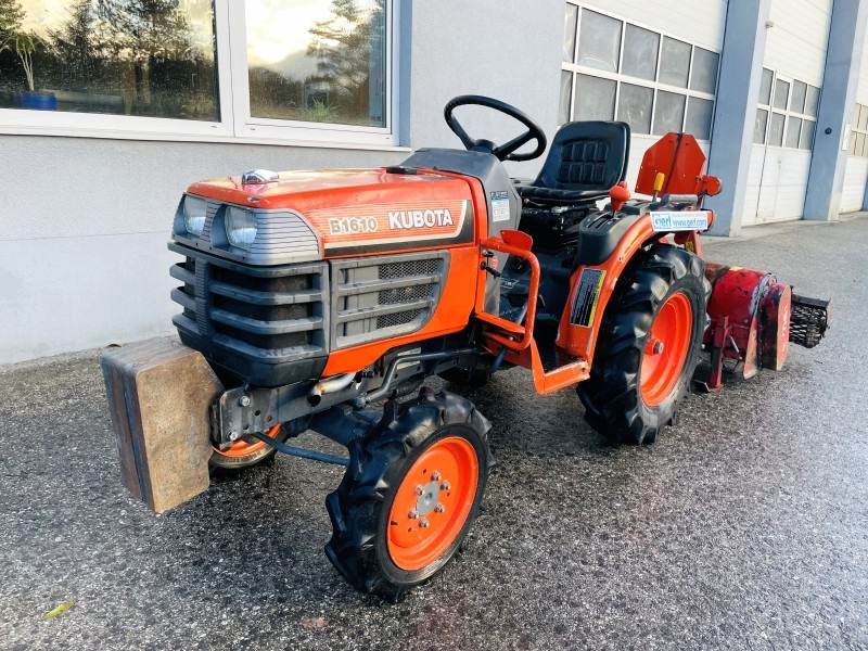 Kubota B1610D (3552) - Rovokopač-utovarivač: slika Kubota B1610D (3552) - Rovokopač-utovarivač Kubota B1610D (3552) - Rovokopač-utovarivač: slika Kubota B1610D (3552) - Rovokopač-utovarivač