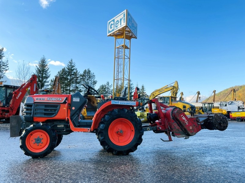 Kubota B1610D (3552) - Rovokopač-utovarivač: slika Kubota B1610D (3552) - Rovokopač-utovarivač Kubota B1610D (3552) - Rovokopač-utovarivač: slika Kubota B1610D (3552) - Rovokopač-utovarivač