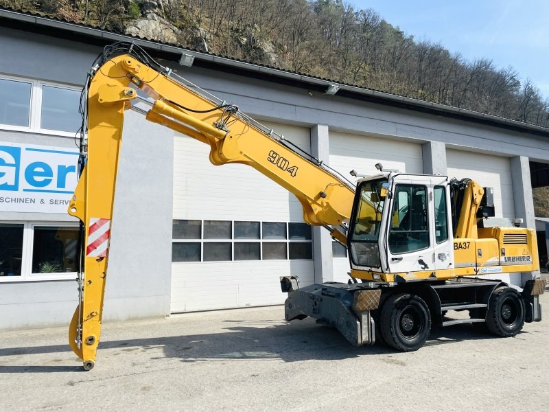 Liebherr A904 (3758) - Stroj za rukovanje otpadom: slika Liebherr A904 (3758) - Stroj za rukovanje otpadom Liebherr A904 (3758) - Stroj za rukovanje otpadom: slika Liebherr A904 (3758) - Stroj za rukovanje otpadom
